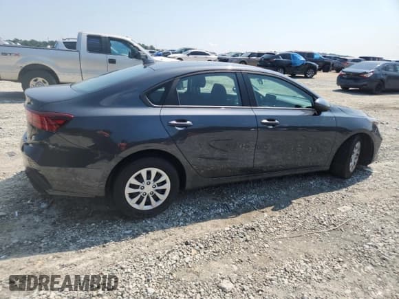 ✅ 2022 Kia Forte LXS • VIN: 3KPF24AD4NE499283 • Lot: 81075875. Listed on Copart with 47,169 mi. Free auction sales archive from the USA and detailed vehicle history report at DreamBid. Image 3.