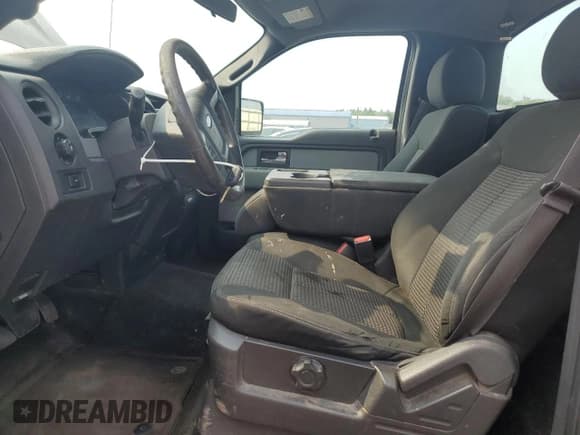 ✅ 2014 Ford F-150 XL • VIN: 1FTMF1EF5EKE51679 • Lot: 59339595. Wystawiony na Copart z przebiegiem 145 237 mil. Bezpłatny archiwum sprzedaży aukcyjnych z USA i szczegółowy raport historii pojazdu na DreamBid. Zdjęcie 7.