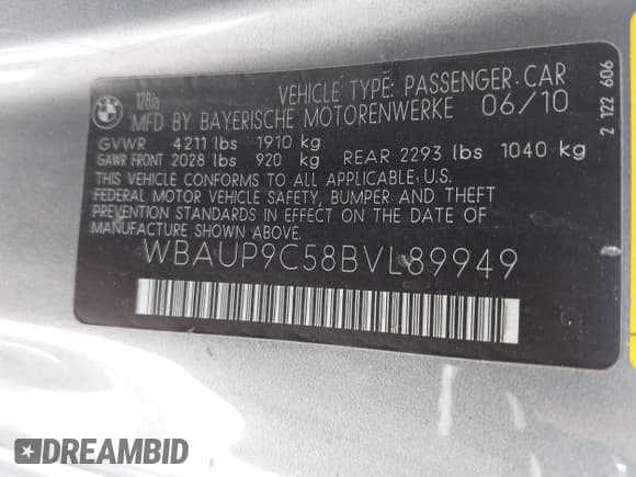 ✅ 2011 BMW 1 Series 128i • VIN: WBAUP9C58BVL89949 • Lot: 42086813. Listed on IAAI with 115,723 mi. Free auction sales archive from the USA and detailed vehicle history report at DreamBid. Image 9.