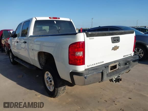 ✅ 2014 Chevrolet Silverado 2500HD Work Truck • VIN: 1GC1CVCG8EF161704 • Лот: 43678631. Опубликован ранее на IAAI с пробегом 264 452 миль. Бесплатный доступ к архиву аукционных продаж из США и подробный отчёт об истории автомобиля на DreamBid. Изображение 3.