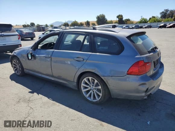 ✅ 2012 BMW 3 Series 328i xDrive • VIN: WBAUU3C58CA543364 • Lot: 69634845. Wystawiony na Copart z przebiegiem 146 803 mil. Bezpłatny archiwum sprzedaży aukcyjnych z USA i szczegółowy raport historii pojazdu na DreamBid. Zdjęcie 2.