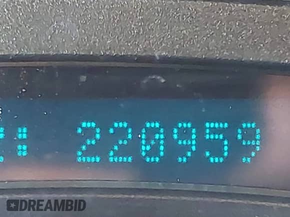 2003 Chevrolet Silverado 2500HD LS with VIN 1GCHK23U73F181039, listed as a IAAI auction lot 42962397 with 220,959 mi miles and . Bid and sale history available at DreamBid. Image 15.