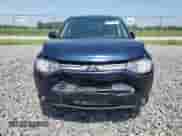 2014 Mitsubishi Outlander SE with VIN JA4AZ3A38EZ009823, listed as a Copart auction lot 69277165 with 136,677 mi miles and Clean title. Bid and sale history available at DreamBid. Image 5.