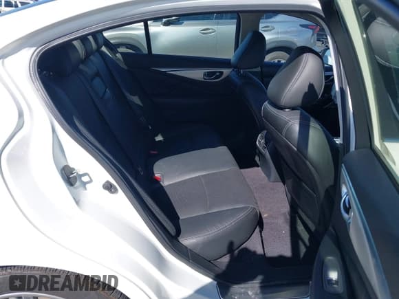 ✅ 2021 Infiniti Q50 Luxe • VIN: JN1EV7BP8MM701073 • Lot: 43707547. Wystawiony na IAAI z przebiegiem 51 990 mil. Bezpłatny archiwum sprzedaży aukcyjnych z USA i szczegółowy raport historii pojazdu na DreamBid. Zdjęcie 8.