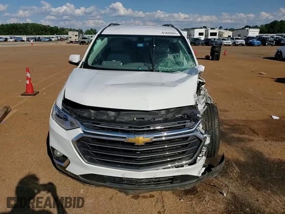 ✅ 2019 Chevrolet Traverse LT • VIN: 1GNERHKW3KJ208986 • Lot: 81826095. Listed on Copart with Not provided. Free auction sales archive from the USA and detailed vehicle history report at DreamBid. Image 15.