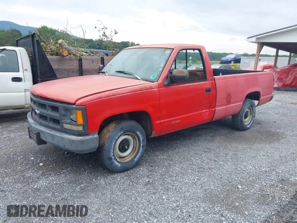 ✅ 1993 Chevrolet Silverado 1500 Work Truck • VIN: 1GCEC14Z4PE121106 • Lot: 42914292. Listed on IAAI with 133,939 mi. Free auction sales archive from the USA and detailed vehicle history report at DreamBid. Image 2.