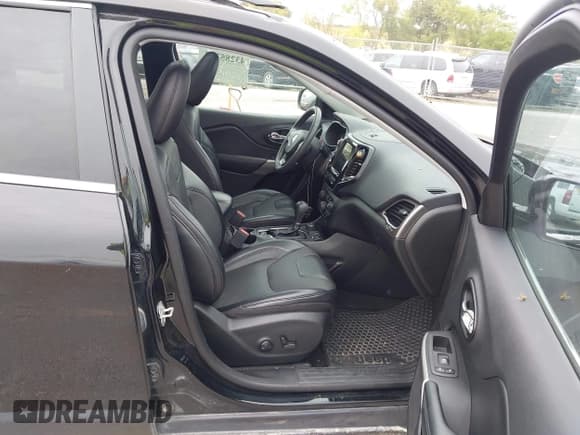 ✅ 2022 Jeep Cherokee Limited • VIN: 1C4PJMDX6ND503266 • Lot: 43285747. Wystawiony na IAAI z przebiegiem 61 973 mil. Bezpłatny archiwum sprzedaży aukcyjnych z USA i szczegółowy raport historii pojazdu na DreamBid. Zdjęcie 5.