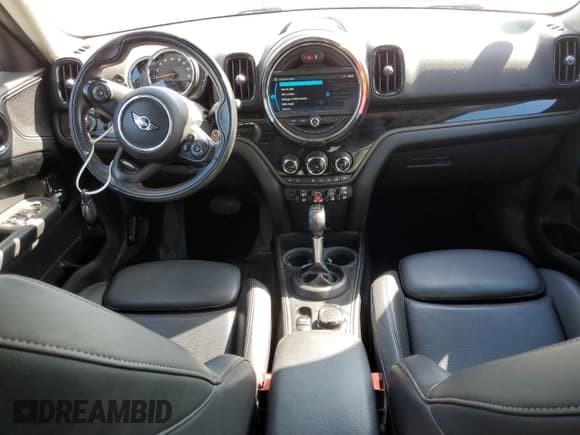 ✅ 2019 MINI Countryman Cooper S • VIN: WMZYT5C50K3G91131 • Lot: 70453475. Listed on Copart with 65,733 mi. Free auction sales archive from the USA and detailed vehicle history report at DreamBid. Image 8.