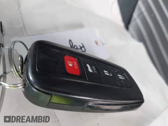 2021 Toyota Camry Hybrid SE z VIN 4T1S31AKXMU558387, wystawiony jako IAAI lot #42202151 z przebiegiem 33 018 mil mil oraz . Historia ofert i sprzedaży dostępna na DreamBid. Obrazek 11.