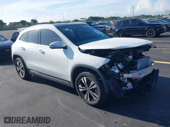 ✅ 2025 Mercedes-Benz GLA 250 • VIN: W1N4N4GB9SJ673277 • Лот: 42694175. Опубликован ранее на IAAI с пробегом 5 305 миль. Бесплатный доступ к архиву аукционных продаж из США и подробный отчёт об истории автомобиля на DreamBid. Изображение 1.