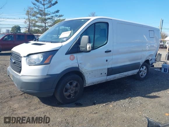 ✅ 2018 Ford Transit • VIN: 1FTYE1ZM2JKA33023 • Лот: 43375318. Опубликован ранее на IAAI с пробегом 197 922 миль. Бесплатный доступ к архиву аукционных продаж из США и подробный отчёт об истории автомобиля на DreamBid. Изображение 17.