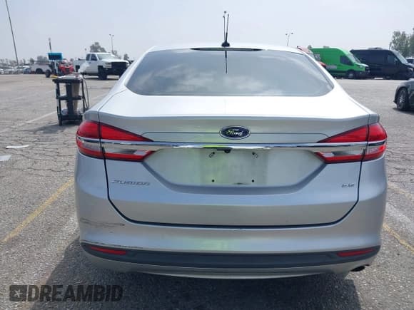 ✅ 2017 Ford Fusion SE • VIN: 3FA6P0H74HR207287 • Lot: 42170286. Listed on IAAI with 139,482 mi. Free auction sales archive from the USA and detailed vehicle history report at DreamBid. Image 16.