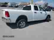 2024 Ram 1500 SLT z VIN 1C6RR6GG0RS127830, wystawiony jako Copart lot #81643515 z przebiegiem 38 466 mil mil oraz Nie do naprawy • Non repairable. Historia ofert i sprzedaży dostępna na DreamBid. Obrazek 3.