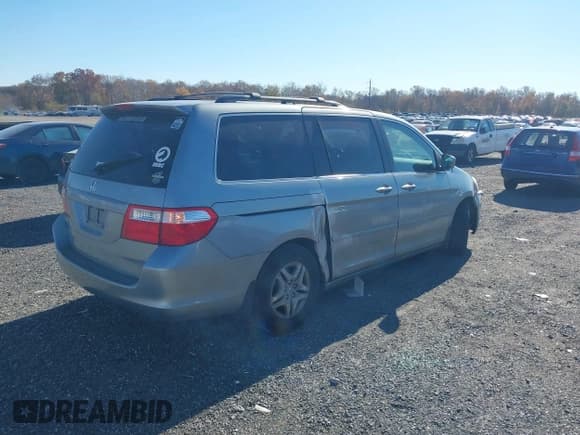 ✅ 2006 Honda Odyssey EX • VIN: 5FNRL38436B049808 • Lot: 43620222. Wystawiony na IAAI z przebiegiem 268 773 mil. Bezpłatny archiwum sprzedaży aukcyjnych z USA i szczegółowy raport historii pojazdu na DreamBid. Zdjęcie 4.