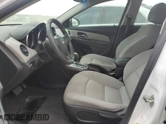 2012 Chevrolet Cruze 1FL z VIN 1G1PE5SC7C7103957, wystawiony jako Copart lot #69062924 z przebiegiem 161 022 mil mil oraz Czysty tytuł • Clean title. Historia ofert i sprzedaży dostępna na DreamBid. Obrazek 7.