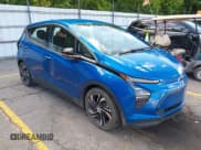 ✅ 2022 Chevrolet Bolt EV 2LT • VIN: 1G1FX6S04N4100696 • Lot: 42598607. Wystawiony na IAAI z przebiegiem 75 010 mil. Bezpłatny archiwum sprzedaży aukcyjnych z USA i szczegółowy raport historii pojazdu na DreamBid. Zdjęcie 1.