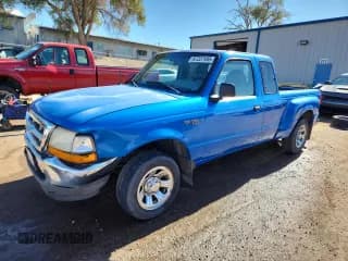 ✅ 2000 Ford Ranger XL • VIN: 1FTYR14V6YPA64972 • Lot: 87227495. Wystawiony na Copart z przebiegiem 273 323 mil. Bezpłatny archiwum sprzedaży aukcyjnych z USA i szczegółowy raport historii pojazdu na DreamBid. Zdjęcie 1.