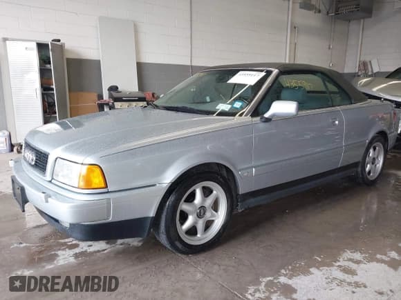 ✅ 1997 Audi Cabriolet • VIN: WAUAA88G1VN006690 • Lot: 43559117. Wystawiony na IAAI z przebiegiem 100 886 mil. Bezpłatny archiwum sprzedaży aukcyjnych z USA i szczegółowy raport historii pojazdu na DreamBid. Zdjęcie 2.