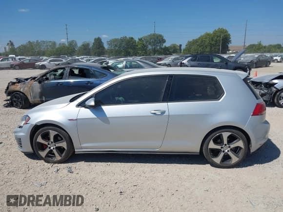 ✅ 2016 Volkswagen Golf GTI S • VIN: 3VWYT7AU4GM062767 • Lot: 43133912. Listed on IAAI with 112,322 mi. Free auction sales archive from the USA and detailed vehicle history report at DreamBid. Image 14.