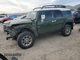 ✅ 2011 Toyota FJ Cruiser • VIN: JTEBU4BF7BK101058 • Lot: 80333375. Wystawiony na Copart z przebiegiem 171 339 mil. Bezpłatny archiwum sprzedaży aukcyjnych z USA i szczegółowy raport historii pojazdu na DreamBid. Zdjęcie 1.