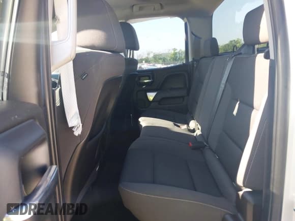 ✅ 2015 Chevrolet Silverado 2500HD LT • VIN: 1GC2KVEG8FZ101104 • Lot: 42563927. Wystawiony na IAAI z przebiegiem 60 419 mil. Bezpłatny archiwum sprzedaży aukcyjnych z USA i szczegółowy raport historii pojazdu na DreamBid. Zdjęcie 8.