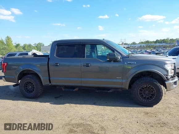 ✅ 2015 Ford F-150 XLT • VIN: 1FTEW1EG0FKE45156 • Lot: 43054531. Wystawiony na IAAI z przebiegiem 244 365 mil. Bezpłatny archiwum sprzedaży aukcyjnych z USA i szczegółowy raport historii pojazdu na DreamBid. Zdjęcie 13.