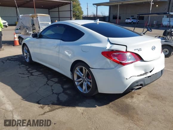 ✅ 2011 Hyundai Genesis Coupe Track • VIN: KMHHU6KH8BU059348 • Lot: 41648288. Wystawiony na IAAI z przebiegiem 47 197 mil. Bezpłatny archiwum sprzedaży aukcyjnych z USA i szczegółowy raport historii pojazdu na DreamBid. Zdjęcie 3.