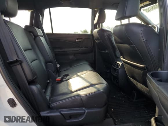 ✅ 2019 Honda Passport Touring • VIN: 5FNYF8H91KB002198 • Lot: 80484745. Listed on Copart with 101,529 mi. Free auction sales archive from the USA and detailed vehicle history report at DreamBid. Image 11.