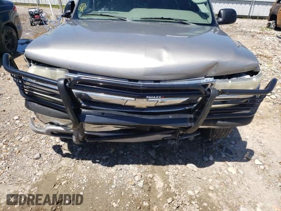 ✅ 2002 Chevrolet Suburban LT • VIN: 1GNFK16Z72J153477 • Лот: 78527934. Опубликован ранее на Copart с пробегом 292 252 миль. Бесплатный доступ к архиву аукционных продаж из США и подробный отчёт об истории автомобиля на DreamBid. Изображение 7.