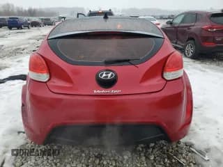 ✅ 2012 Hyundai Veloster w/Red Int • VIN: KMHTC6AD4CU077956 • Lot: 43504505. Wystawiony na Copart z przebiegiem 103 183 mil. Bezpłatny archiwum sprzedaży aukcyjnych z USA i szczegółowy raport historii pojazdu na DreamBid. Zdjęcie 6.
