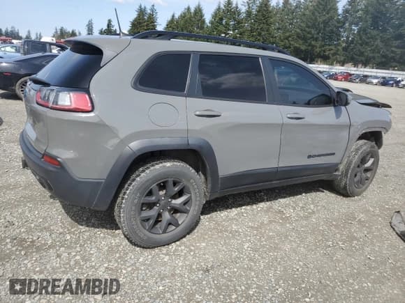 ✅ 2020 Jeep Cherokee Latitude • VIN: 1C4PJMCX0LD645773 • Lot: 52379005. Listed on Copart with 75,541 mi. Free auction sales archive from the USA and detailed vehicle history report at DreamBid. Image 3.