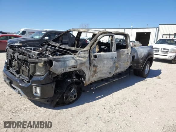✅ 2021 GMC Sierra 3500HD Denali • VIN: 1GT49WEY2MF130342 • Lot: 47137555. Listed on Copart with Not provided. Free auction sales archive from the USA and detailed vehicle history report at DreamBid. Image 1.