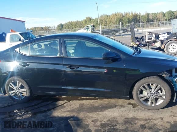 2017 Hyundai Elantra SE с VIN 5NPD84LF1HH207397, выставлен на аукционе IAAI как лот 43453742 с пробегом 276 799 миль миль и . История ставок и продаж доступна на DreamBid. Изображение 14.