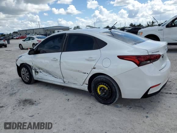 2018 Hyundai Accent SEL z VIN 3KPC24A31JE020788, wystawiony jako Copart lot #70532873 z przebiegiem 149 126 mil mil oraz . Historia ofert i sprzedaży dostępna na DreamBid. Obrazek 2.