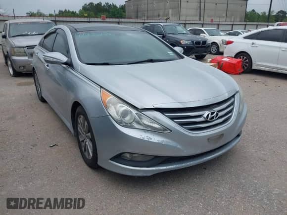 2014 Hyundai Sonata Limited с VIN 5NPEC4AC6EH884520, выставлен на аукционе IAAI как лот 41832196 с пробегом 162 516 миль миль и . История ставок и продаж доступна на DreamBid. Изображение 1.