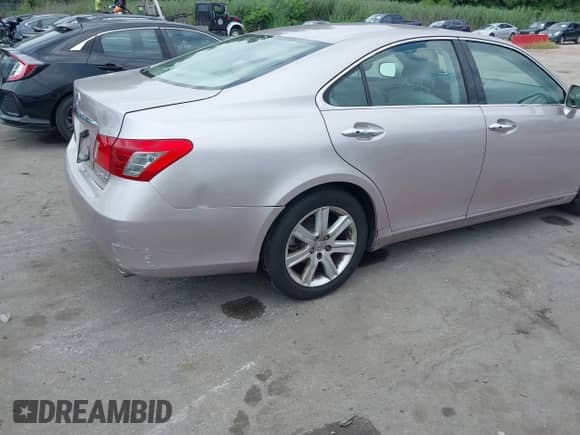 2007 Lexus ES 330 with VIN JTHBJ46G472015521, listed as a IAAI auction lot 42855733 with 137,437 mi miles and . Bid and sale history available at DreamBid. Image 6.