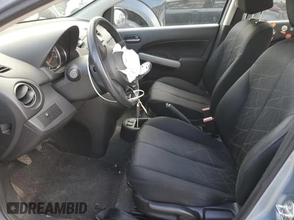 ✅ 2013 Mazda 2 Sport • VIN: JM1DE1KY5D0162904 • Лот: 57712794. Опубликован ранее на Copart с пробегом 138 718 миль. Бесплатный доступ к архиву аукционных продаж из США и подробный отчёт об истории автомобиля на DreamBid. Изображение 7.