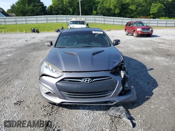 ✅ 2013 Hyundai Genesis Coupe Grand Touring • VIN: KMHHU6KJ9DU110233 • Lot: 59950155. Wystawiony na Copart z przebiegiem 83 004 mil. Bezpłatny archiwum sprzedaży aukcyjnych z USA i szczegółowy raport historii pojazdu na DreamBid. Zdjęcie 5.