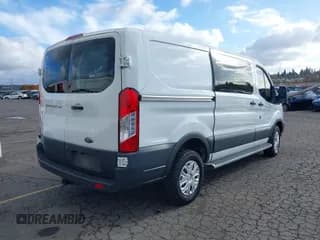 ✅ 2018 Ford Transit • VIN: 1FTYR1YM0JKB26435 • Lot: 43731523. Listed on IAAI with 170,416 mi. Free auction sales archive from the USA and detailed vehicle history report at DreamBid. Image 4.
