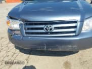 ✅ 2007 Toyota Highlander • VIN: JTEGP21A770143658 • Lot: 42053593. Wystawiony na IAAI z przebiegiem 189 980 mil. Bezpłatny archiwum sprzedaży aukcyjnych z USA i szczegółowy raport historii pojazdu na DreamBid. Zdjęcie 17.