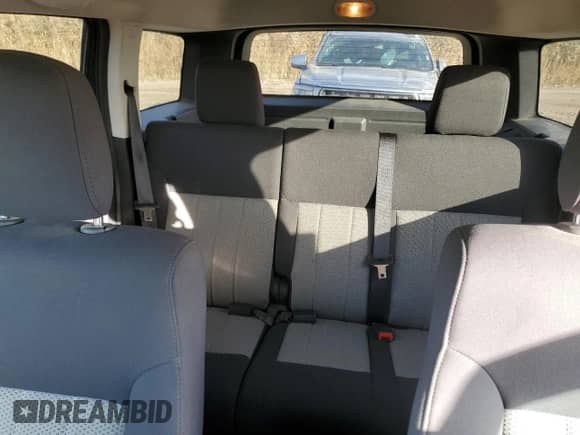 2010 Dodge Nitro SXT z VIN 1D4PU5GK4AW127309, wystawiony jako Copart lot #77405514 z przebiegiem 247 526 mil mil oraz Czysty tytuł • Clean title. Historia ofert i sprzedaży dostępna na DreamBid. Obrazek 10.