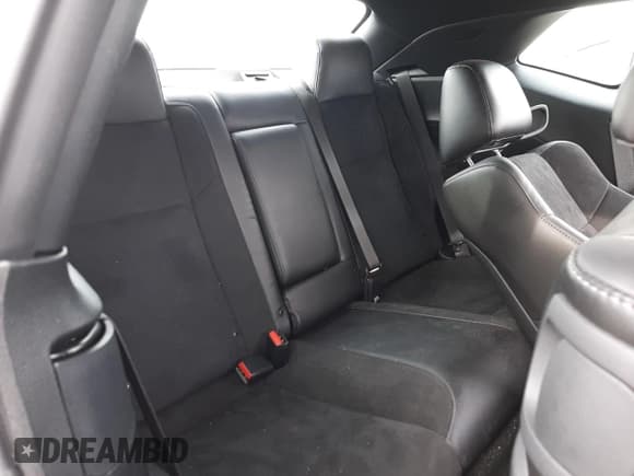 ✅ 2022 Dodge Challenger GT • VIN: 2C3CDZJG9NH227129 • Lot: 43214983. Wystawiony na Copart z przebiegiem 987 mil. Bezpłatny archiwum sprzedaży aukcyjnych z USA i szczegółowy raport historii pojazdu na DreamBid. Zdjęcie 10.