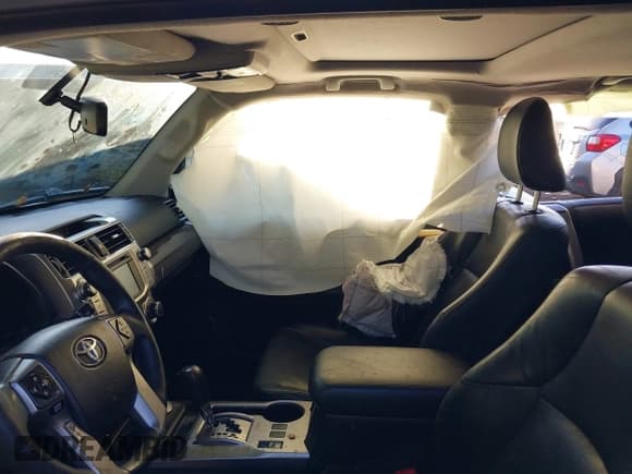 ✅ 2014 Toyota 4Runner Limited • VIN: JTEBU5JR5E5190598 • Лот: 43400064. Опубликован ранее на IAAI с пробегом 139 394 миль. Бесплатный доступ к архиву аукционных продаж из США и подробный отчёт об истории автомобиля на DreamBid. Изображение 5.