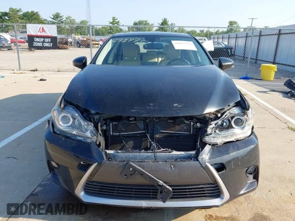 ✅ 2014 Lexus CT 200h • VIN: JTHKD5BH6E2199563 • Лот: 42917752. Опубликован ранее на IAAI с пробегом 159 102 миль. Бесплатный доступ к архиву аукционных продаж из США и подробный отчёт об истории автомобиля на DreamBid. Изображение 12.