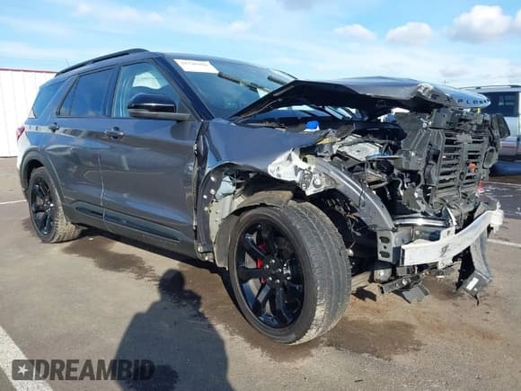 ✅ 2022 Ford Explorer ST • VIN: 1FM5K8GC3NGA17738 • Lot: 41546088. Wystawiony na IAAI z przebiegiem 54 636 mil. Bezpłatny archiwum sprzedaży aukcyjnych z USA i szczegółowy raport historii pojazdu na DreamBid. Zdjęcie 1.