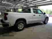 2020 Chevrolet Silverado 1500 Work Truck z VIN 1GCRYAEH1LZ349463, wystawiony jako Copart lot #56678985 z przebiegiem 114 544 mil mil oraz Czysty tytuł • Clean title. Historia ofert i sprzedaży dostępna na DreamBid. Obrazek 3.