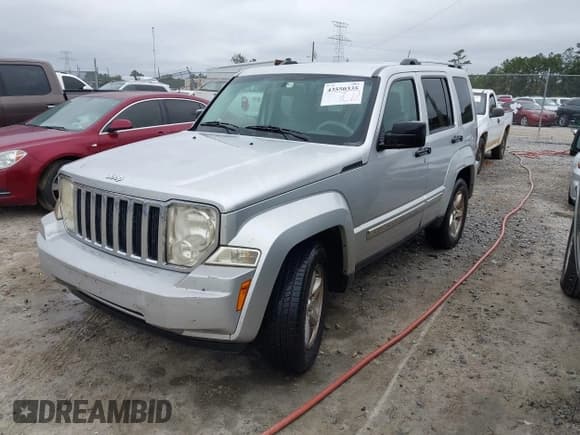✅ 2008 Jeep Liberty Limited • VIN: 1J8GP58K88W146340 • Лот: 43550335. Опубликован ранее на IAAI с пробегом Не указан. Бесплатный доступ к архиву аукционных продаж из США и подробный отчёт об истории автомобиля на DreamBid. Изображение 2.