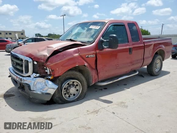 ✅ 2001 Ford F-250 XL • VIN: 1FTNX20LX1EB60740 • Lot: 61513815. Listed on Copart with 284,298 mi. Free auction sales archive from the USA and detailed vehicle history report at DreamBid. Image 1.