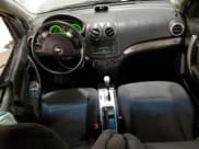 ✅ 2009 Chevrolet Aveo 2LT • VIN: KL1TG56E69B615279 • Lot: 43823795. Wystawiony na Copart z przebiegiem 109 398 mil. Bezpłatny archiwum sprzedaży aukcyjnych z USA i szczegółowy raport historii pojazdu na DreamBid. Zdjęcie 8.