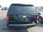 2014 Chevrolet Suburban LT z VIN 1GNSKJE72ER100836, wystawiony jako IAAI lot #42378709 z przebiegiem 365 946 mil mil oraz . Historia ofert i sprzedaży dostępna na DreamBid. Obrazek 16.